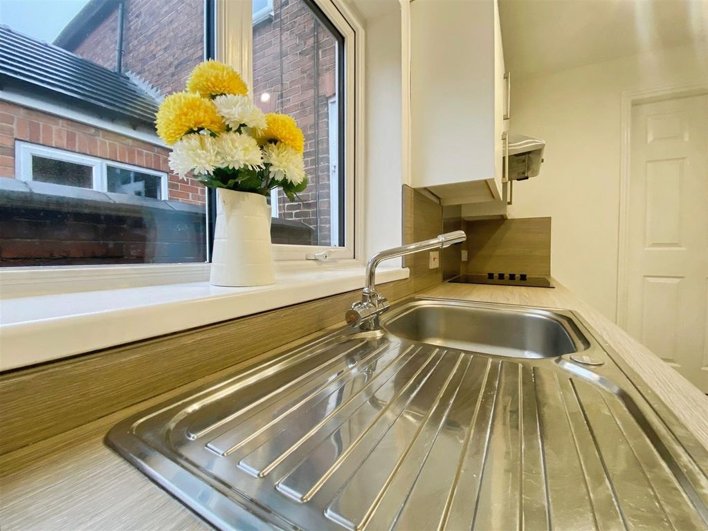 Property photo 3 of 13 51c6926E-Image00009.Jpeg