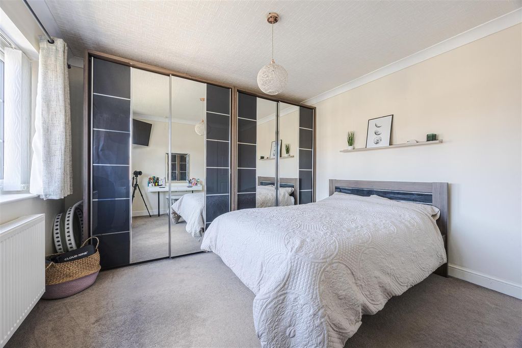 Property photo 3 of 18 Bedroom One