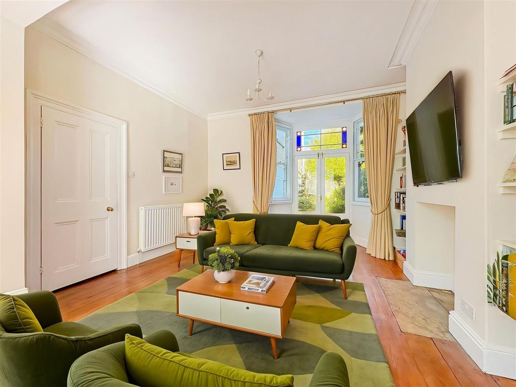 Property photo 2 of 18 Img (3)-Living-B (1).Jpg