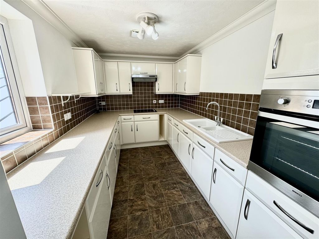 Property photo 3 of 12 Img_5678.Jpg