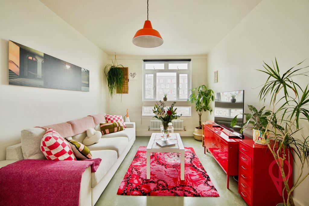 Property photo 3 of 29