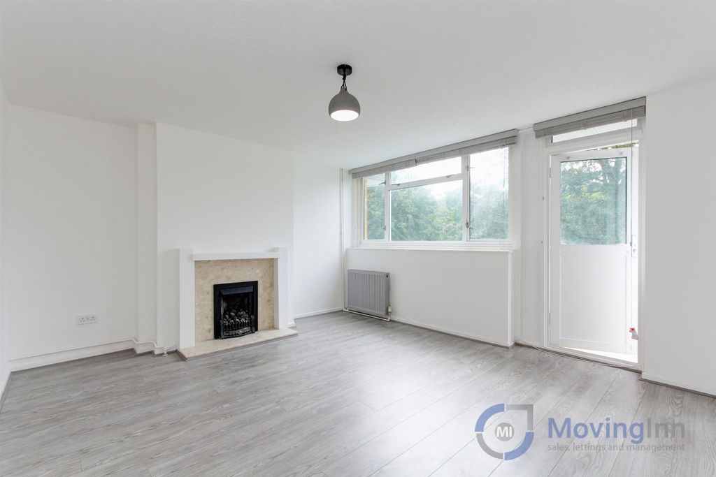 Property photo 1 of 25