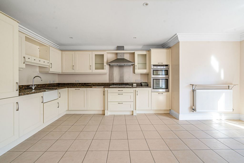 Property photo 3 of 17 8_94477.Jpg