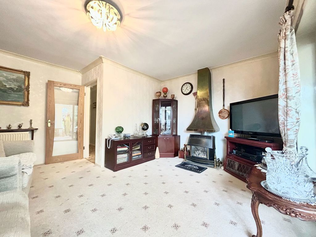 Property photo 3 of 24