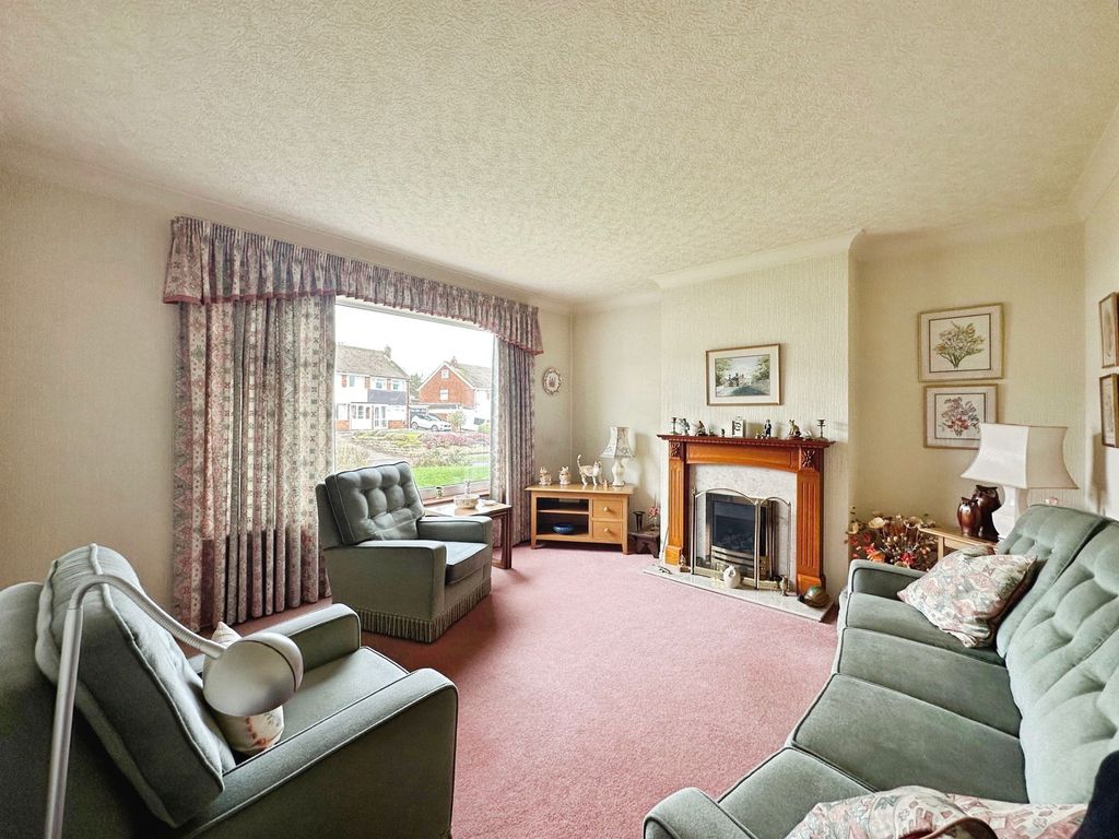 Property photo 3 of 45