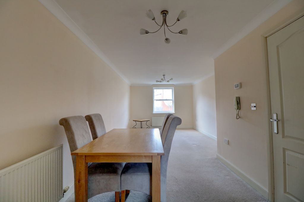 Property photo 3 of 11 Lounge-Diner