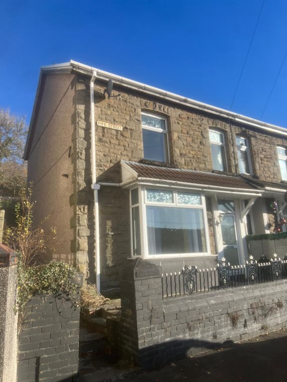 Property photo 2 of 13