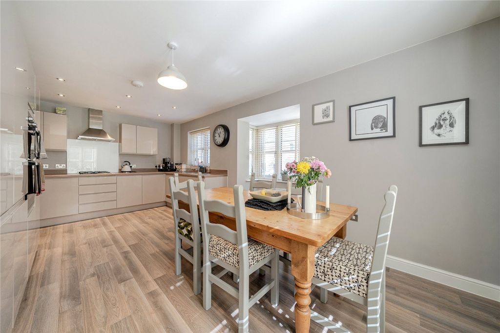 Property photo 3 of 22 Kitchen Diner