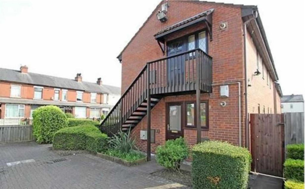 Property photo 1 of 6