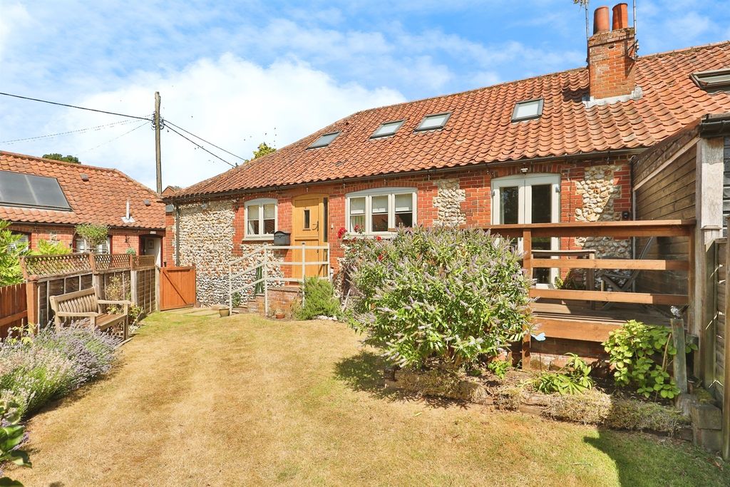 Property photo 3 of 17