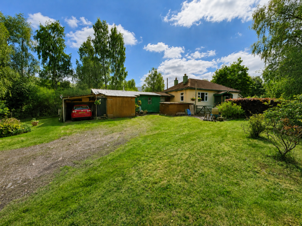 Property photo 2 of 35