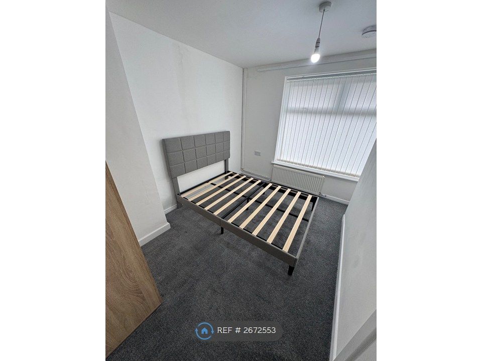 Property photo 2 of 8 Room 1