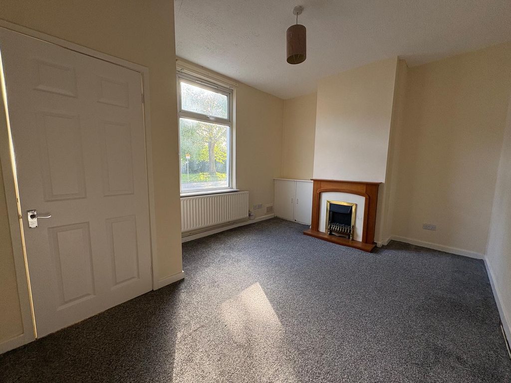 Property photo 2 of 8 Gallery