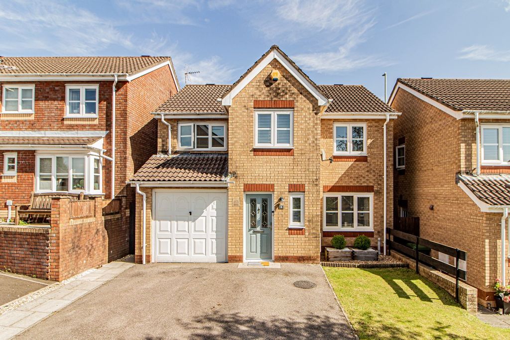 Property photo 2 of 30