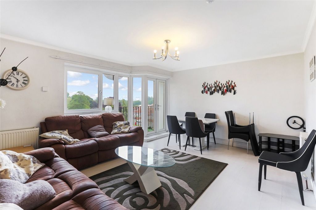 Property photo 2 of 30 Picture No. 06