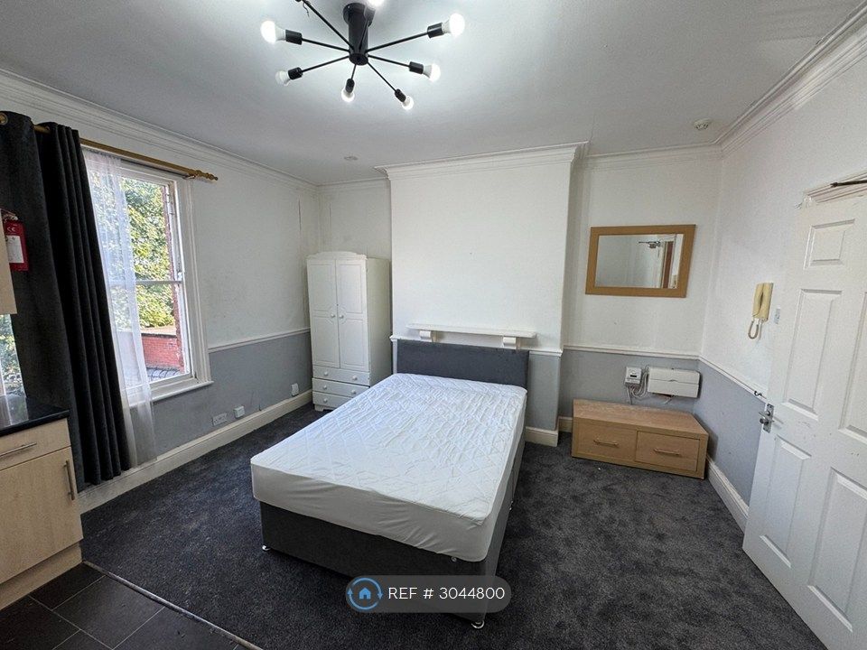 Property photo 3 of 5