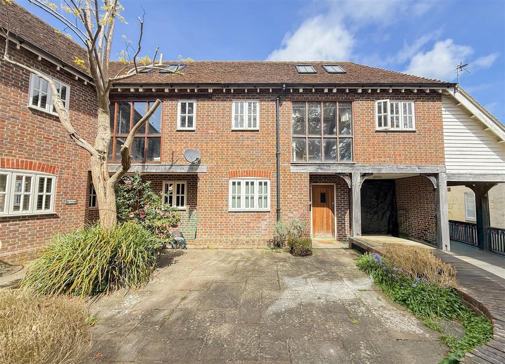 Property photo 1 of 19 10-Img_6987.Jpg