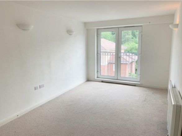 Property photo 2 of 6 Picture1