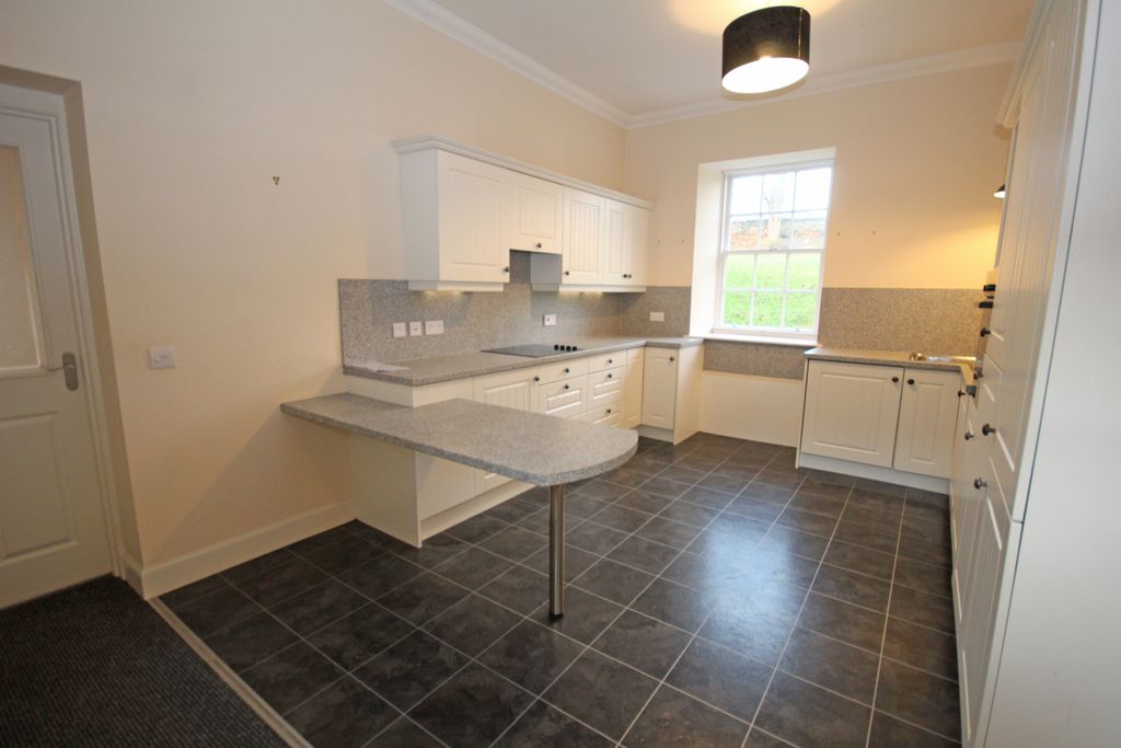 Property photo 3 of 25