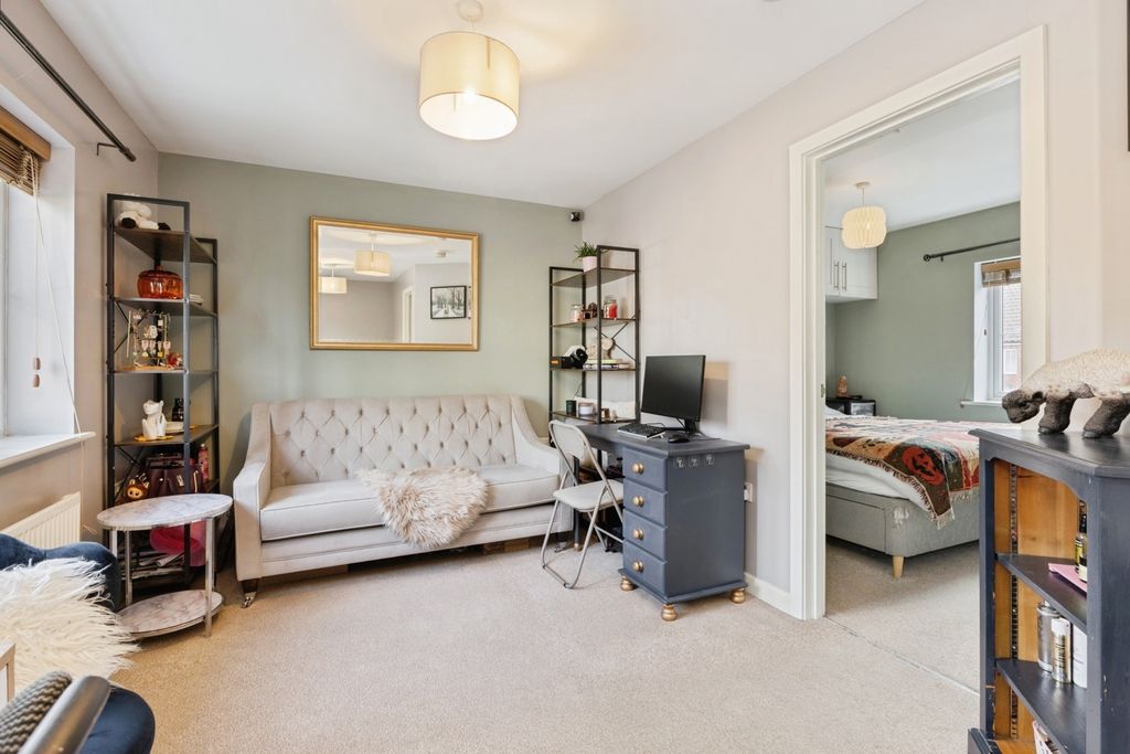 Property photo 2 of 16 Pbox-Img.Jpg