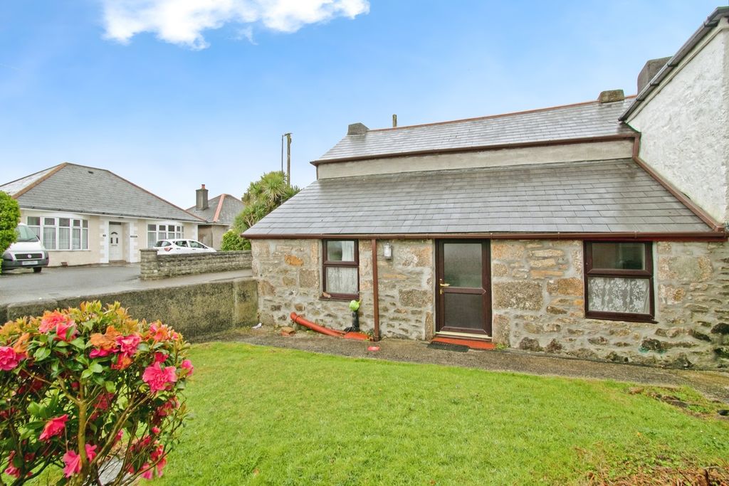 Property photo 3 of 17 Photo