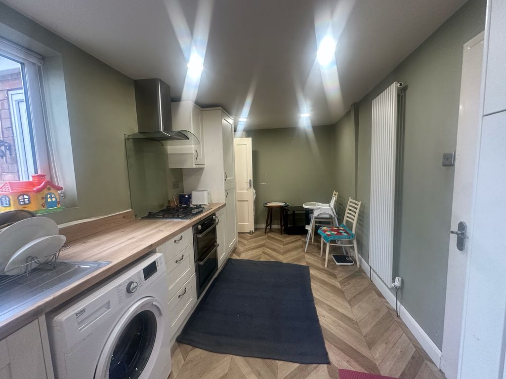 Property photo 2 of 4 A030A73B-5Fd5-40Eb-Bcdd-15C09C275Bb6