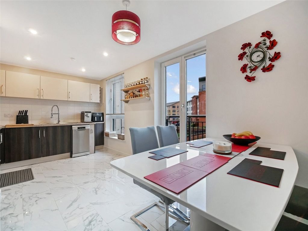 Property photo 3 of 18 Picture No. 09