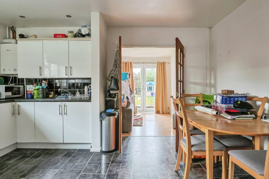 Property photo 3 of 14 Kitchen/Diner