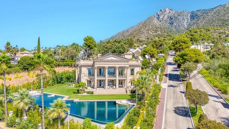 Property photo 2 of 36