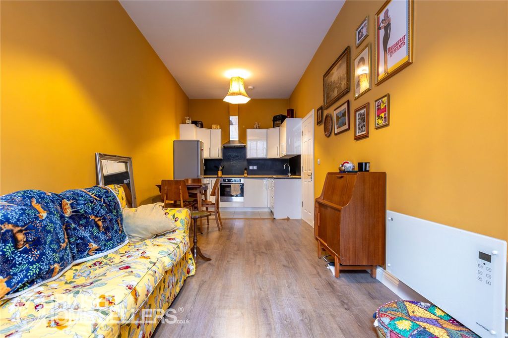 Property photo 3 of 11 Picture No. 07