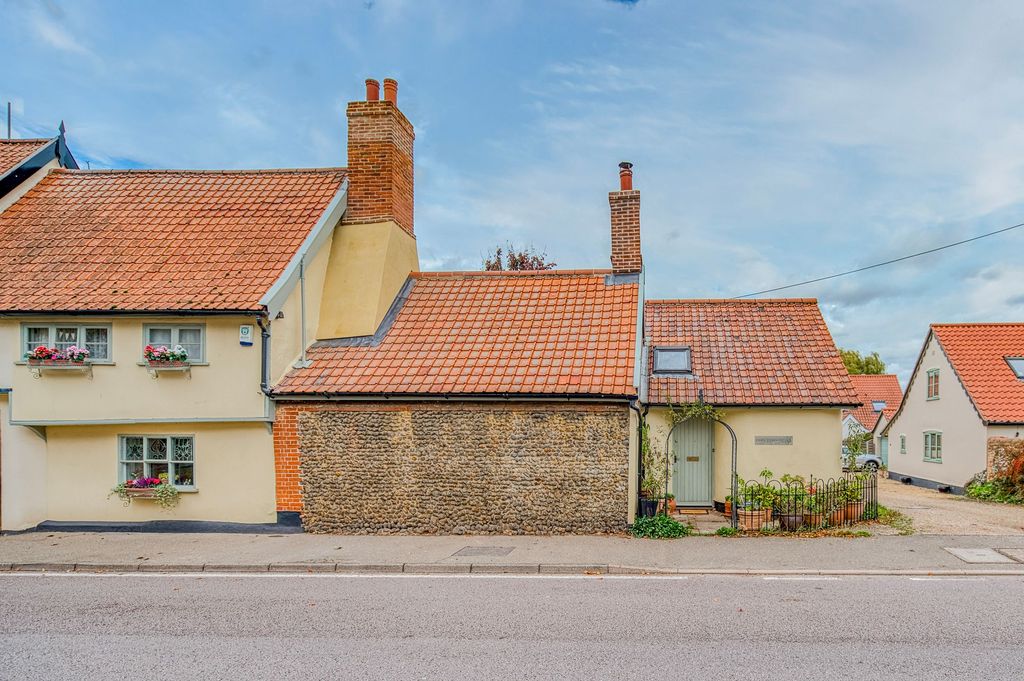 Property photo 1 of 28