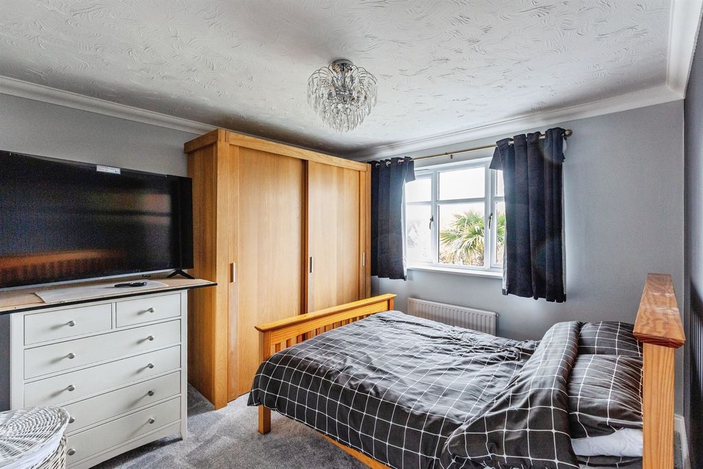 Additional image 14 of 4 bed detached house for saleMillennium Close, Kettering NN15