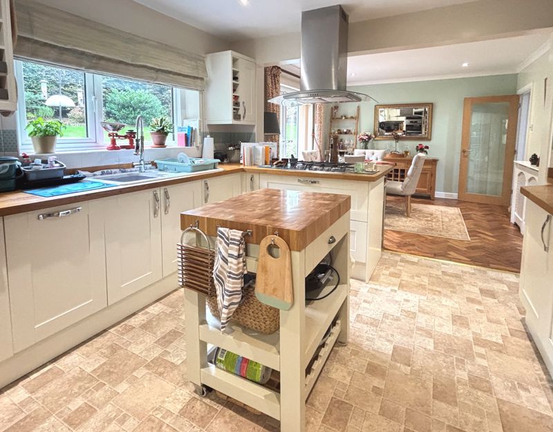 Property photo 2 of 20 Photo 6