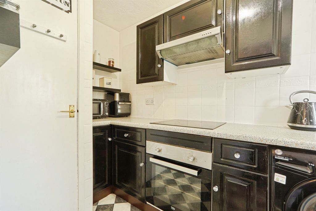 Property photo 3 of 17