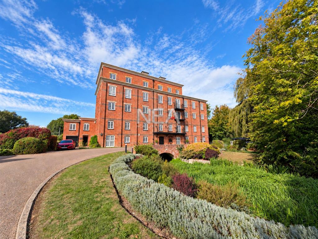 Property photo 1 of 22 Burghfield Mill