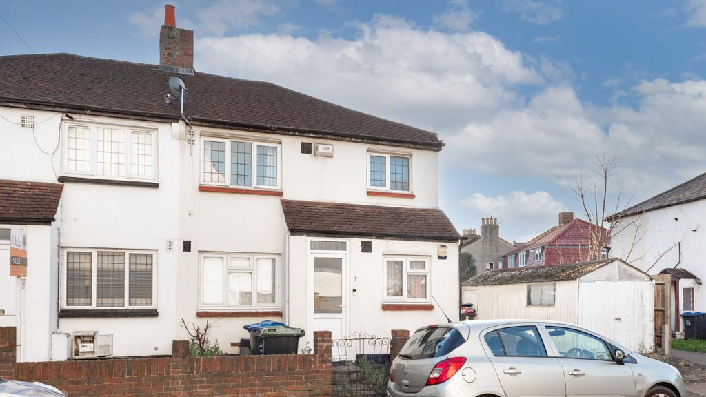 Property photo 1 of 14 7 Dickensons Lane, South Norwood, London, Se25 5Hj