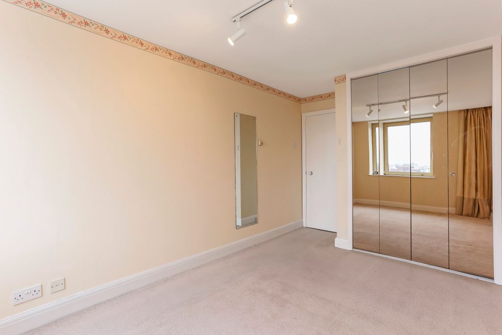 Property photo 2 of 7 Kings Road 291142 (1