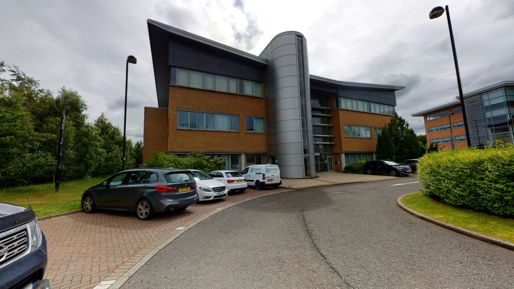 Property photo 3 of 54 Image 4