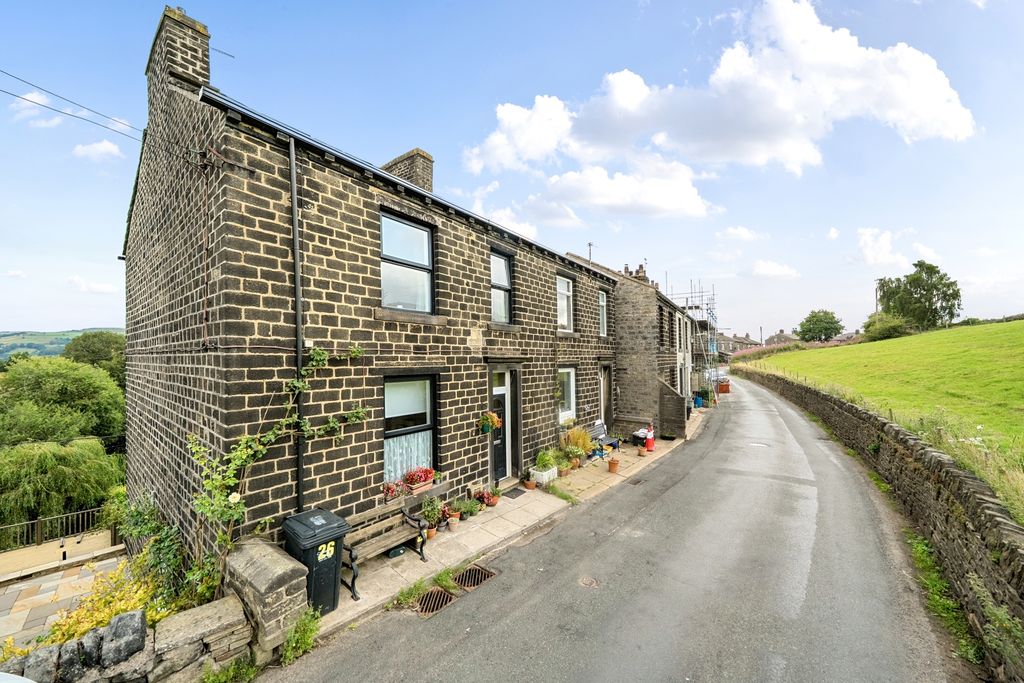 Property photo 2 of 24 1329486-2-688B440B2192c-Arw