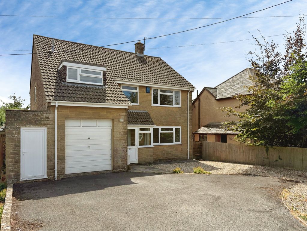 Property photo 1 of 34 80Bb37F4-1-1