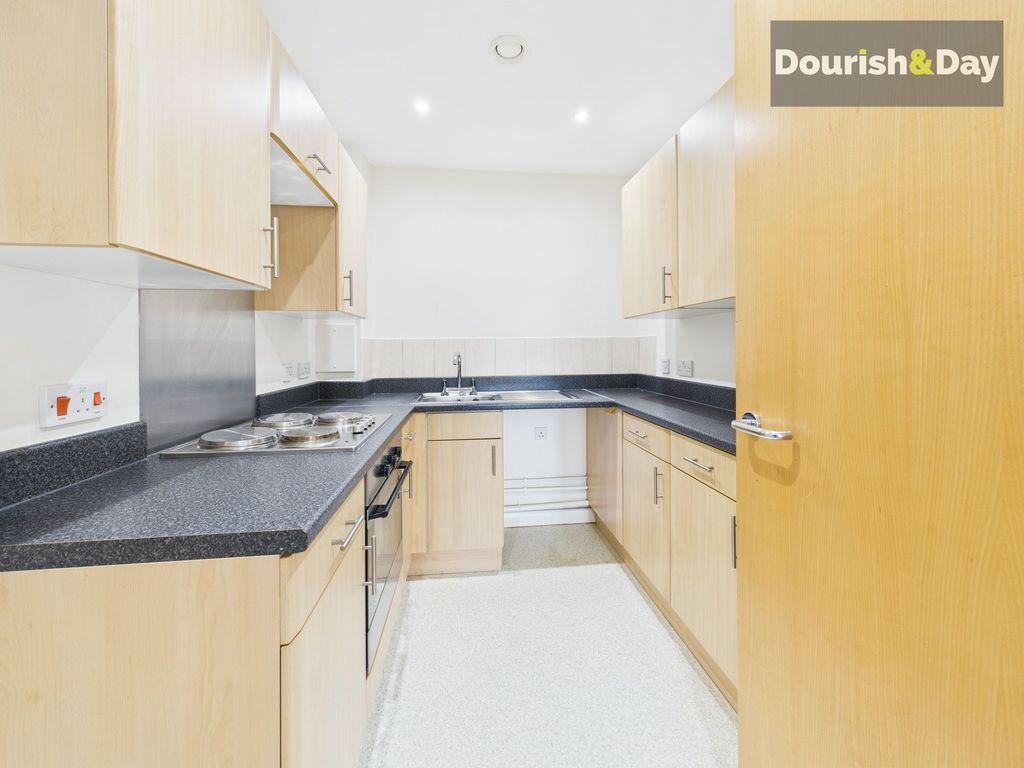 Property photo 3 of 16 Kitchen