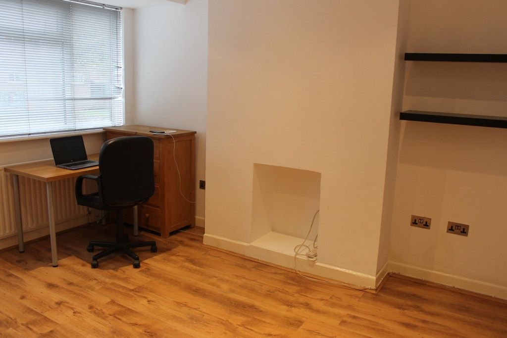 Property photo 2 of 12 Gallery