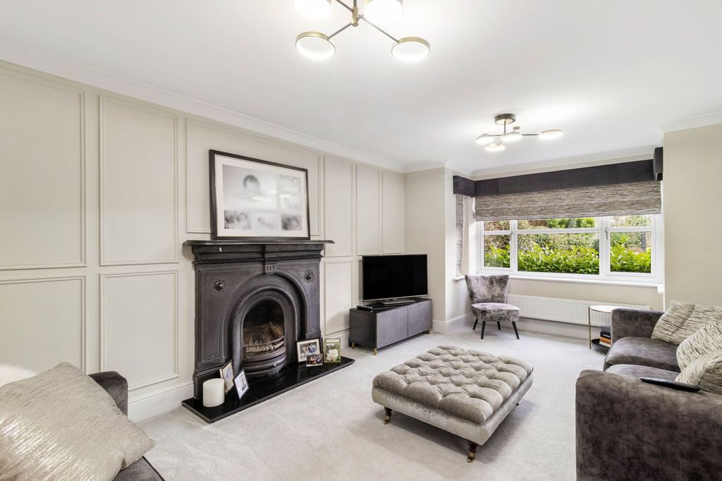 Property photo 2 of 30