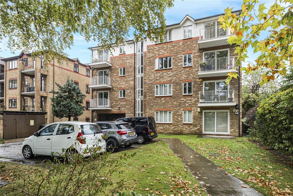 Property photo 2 of 16 Picture No. 03