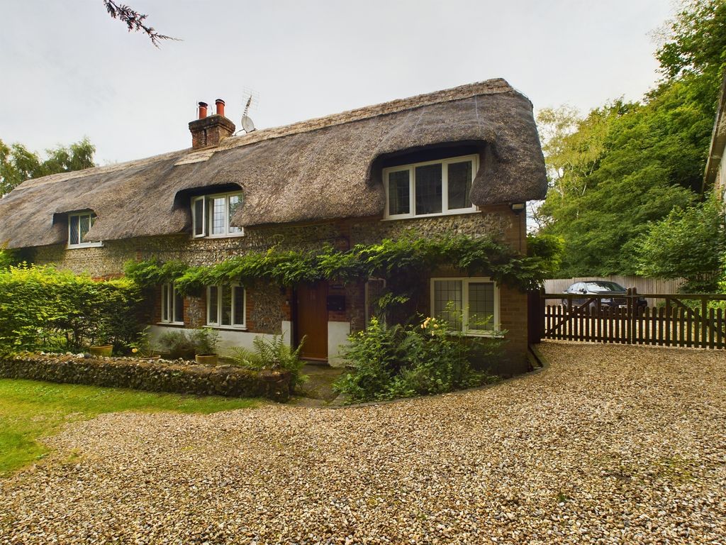 Property photo 2 of 13