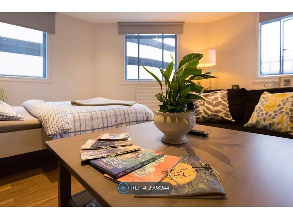 Property photo 2 of 6