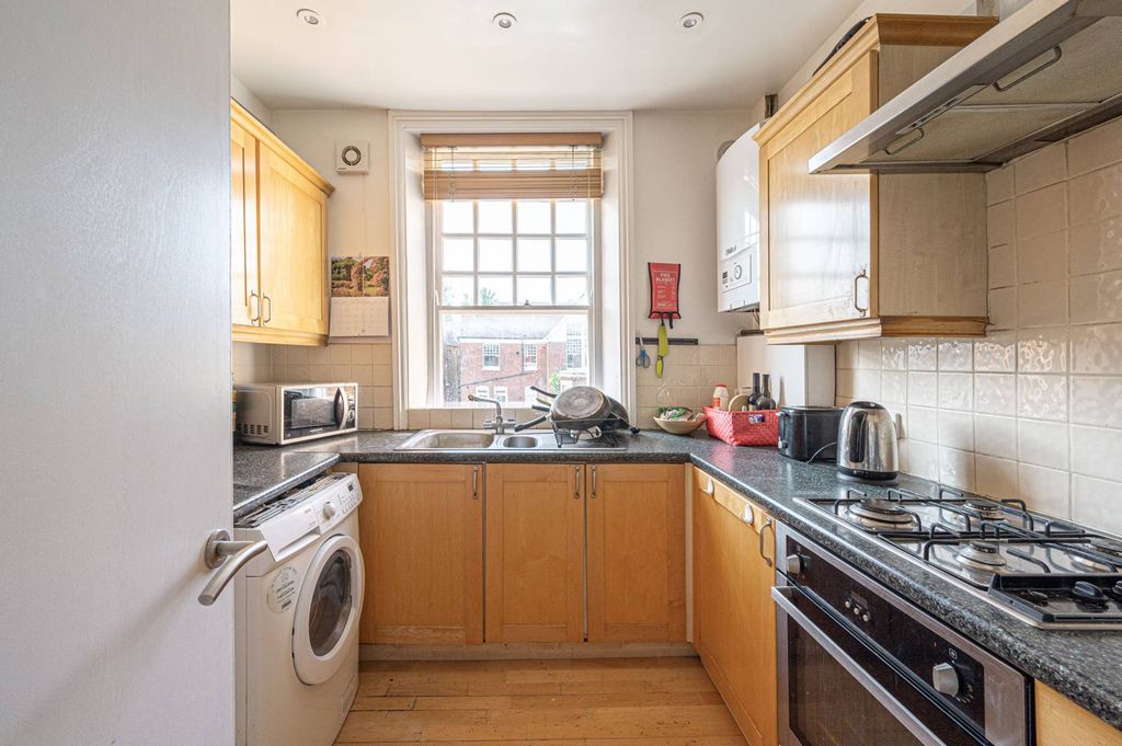 Property photo 1 of 5