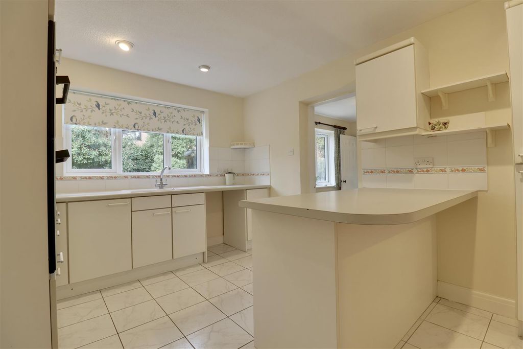 Property photo 3 of 19 E15C9C9F-02Ac-46A9-Bdd5-Df08A2Ca7296_1_201_A.Jpeg