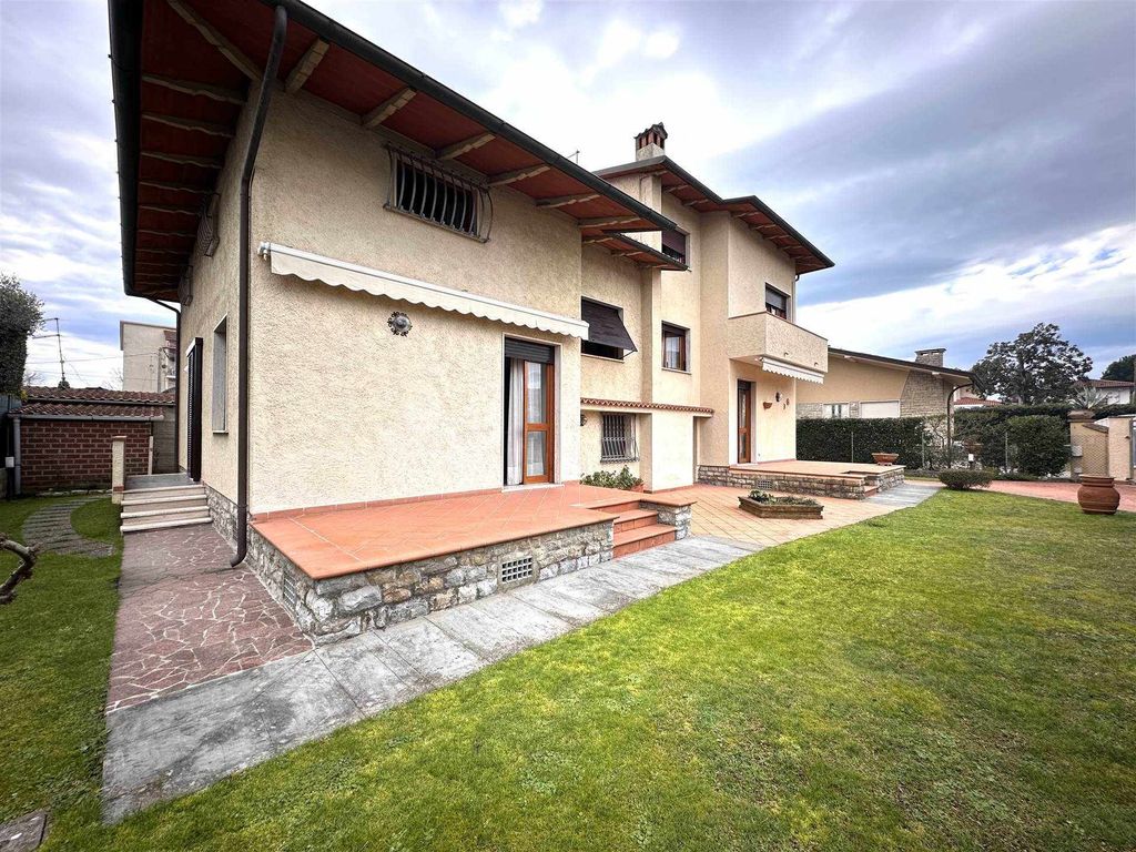Property photo 1 of 21