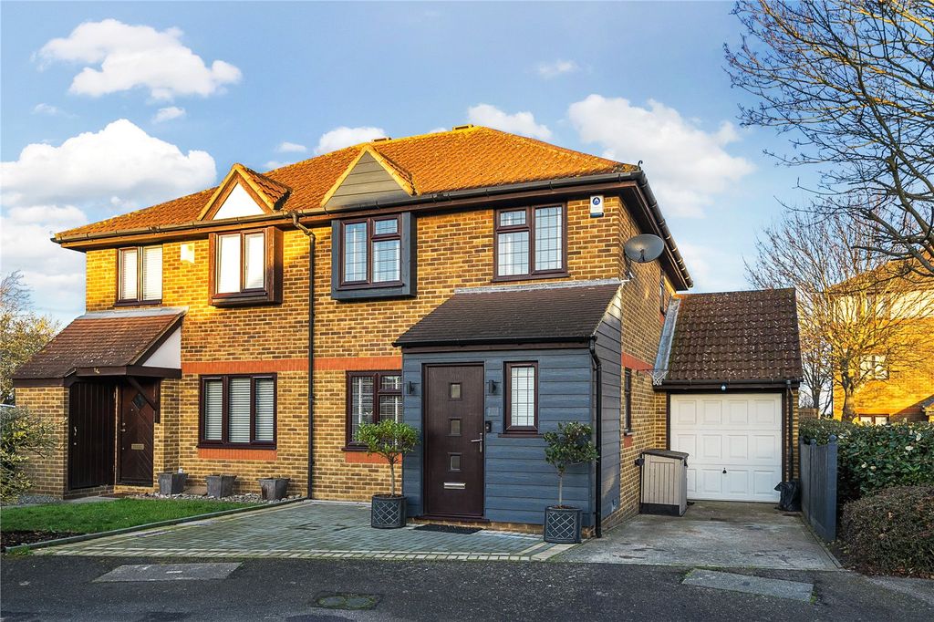 Property photo 1 of 24 External